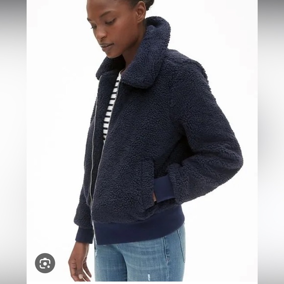 Gap teddy bomber jacket in navy. Worn once, perfect condition - Picture 1 of 3